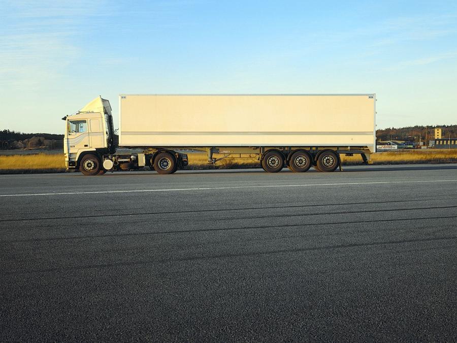  Volvo F12 4x2 1987 года  (фото 2 из 2)